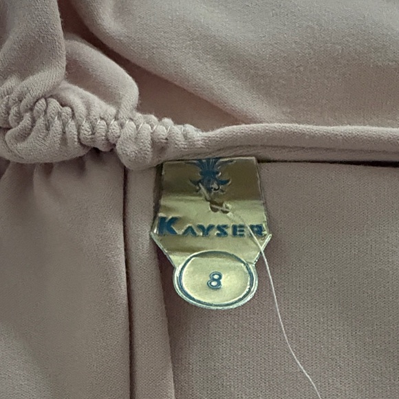 Vintage NWT Kayser Elegant Beige Gloves - Picture 2 of 3